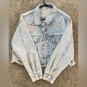 Cropped Denim Jacket, Blue Ripped Button Closure Distressed Flap Pockets